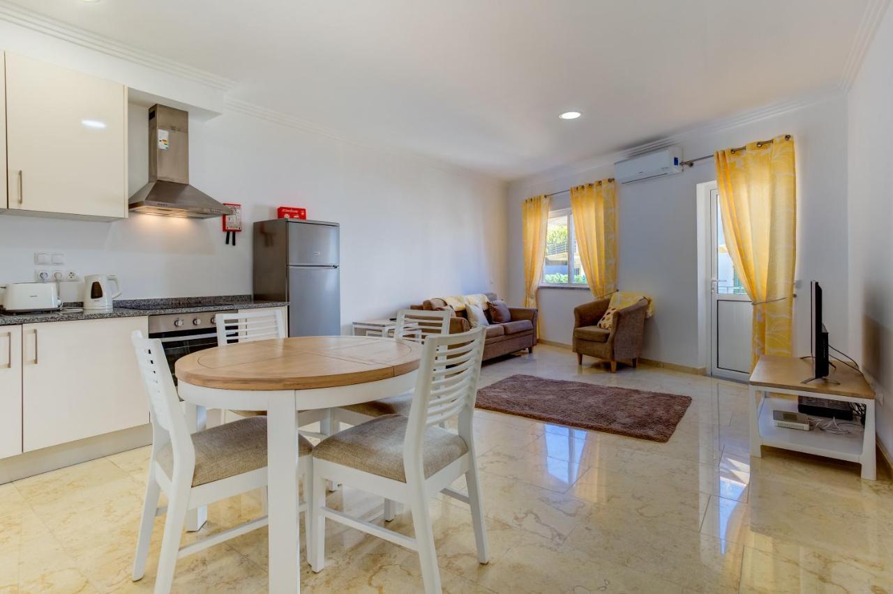 Casa Sunset - Beautiful Apartments In The Centre Of Alvor With Roof Terrace Exterior photo