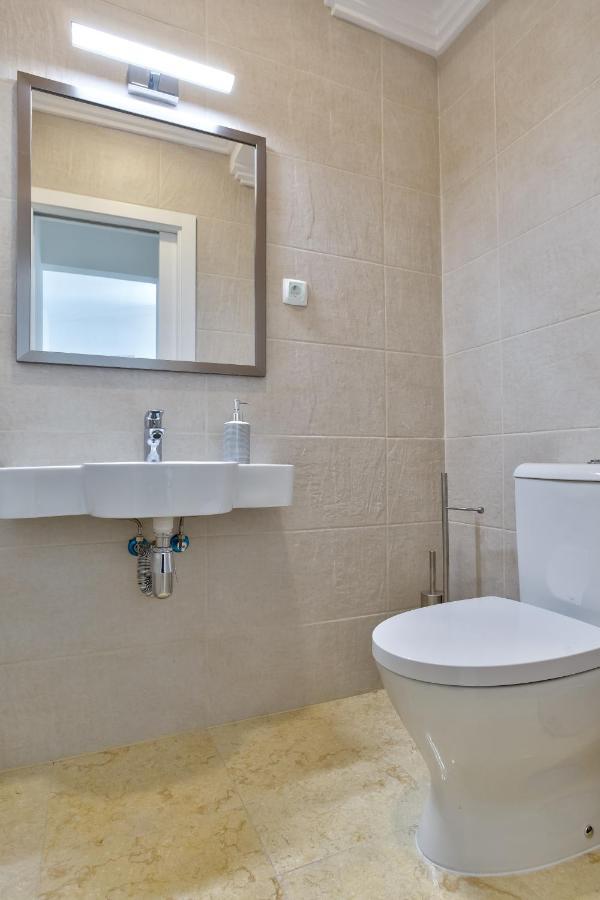 Casa Sunset - Beautiful Apartments In The Centre Of Alvor With Roof Terrace Exterior photo