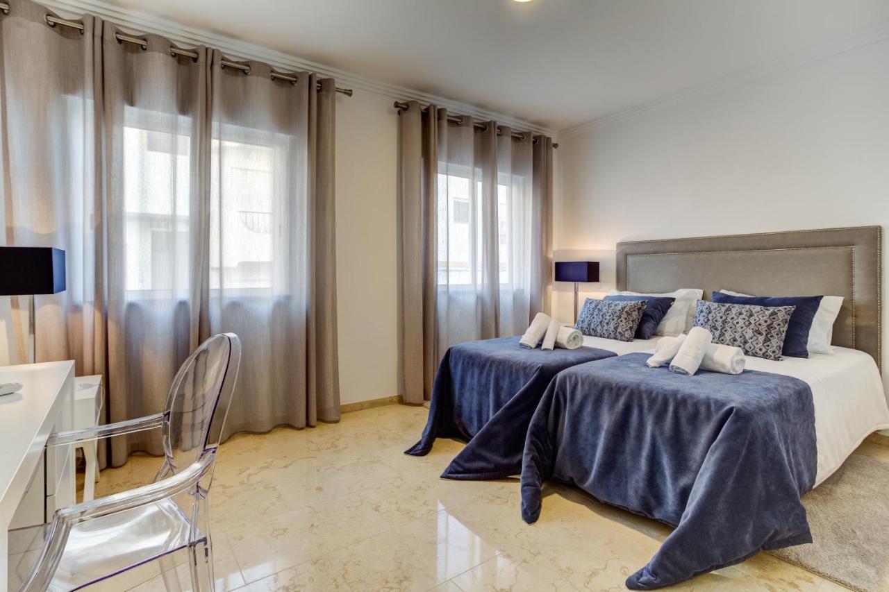 Casa Sunset - Beautiful Apartments In The Centre Of Alvor With Roof Terrace Exterior photo